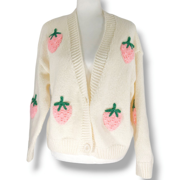 EUC Dreamers by Debut Chunky Oversized Strawberry Cardigan Sweater Sz. S White - Picture 2 of 9